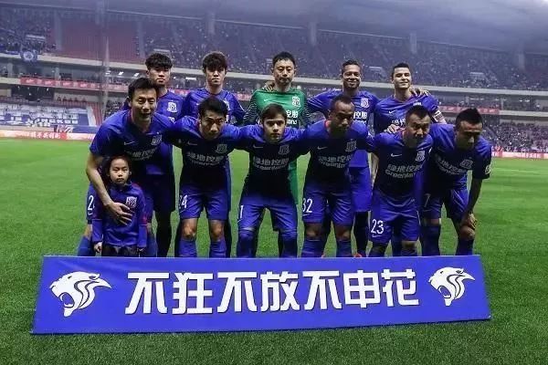 YEKINDAR谈jks：他很安静、害羞，但他很努力，总是在倾听
