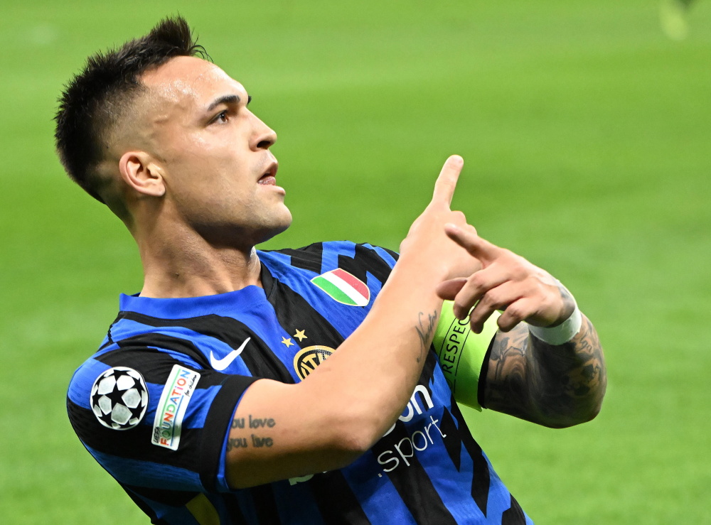 TES发布选手团建返图：先来感受一波哥几个的欢乐时光