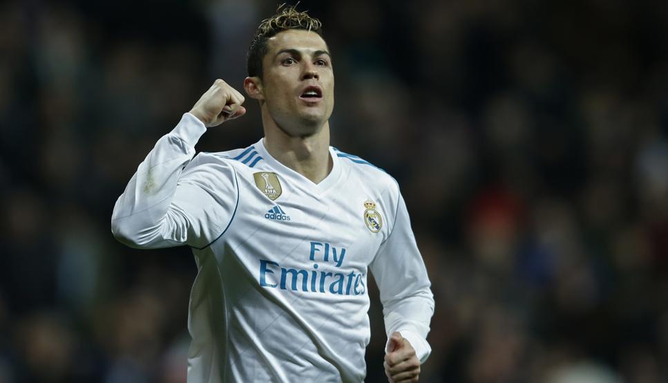 微博杯WBG击败BLG夺冠，小虎灯皇力挽狂澜，老板请客吃饭！